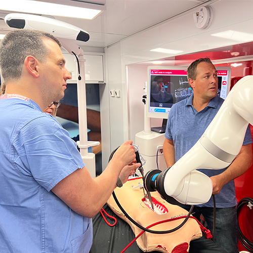 Future of Spinal Surgery: New Navigation System from Johnson & Johnson MedTech Visits MGL